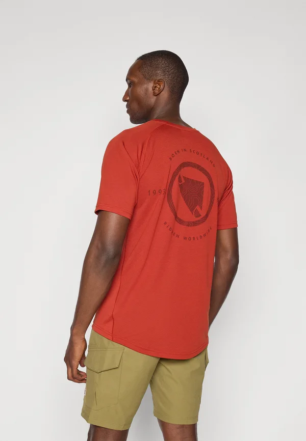 LOOP TECH TEE - Sport T-Shirt - brick