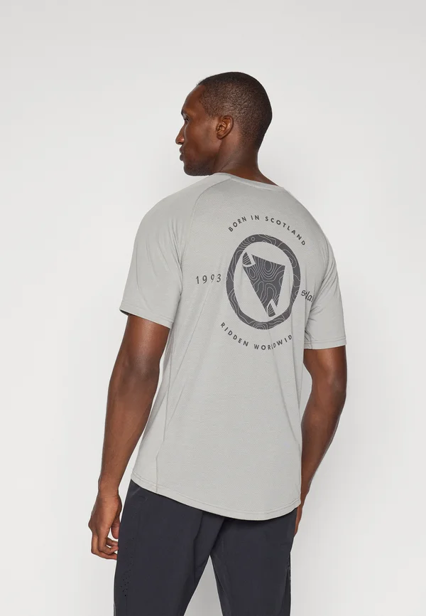 LOOP TECH TEE - Sport T-Shirt - eintöniges grau