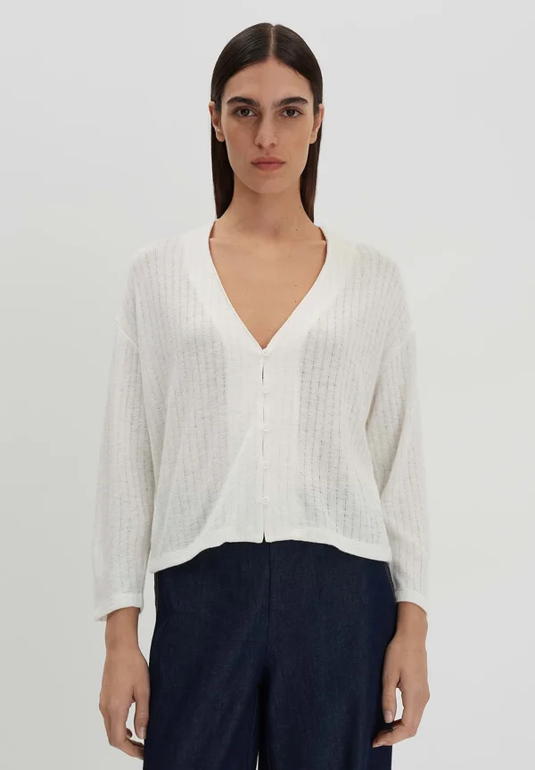 LOOSE FIT RIB - Strickjacke - milk