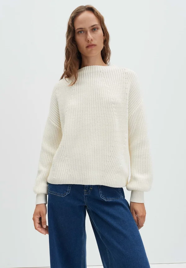 LOOSE FIT  - Strickpullover - soft cream