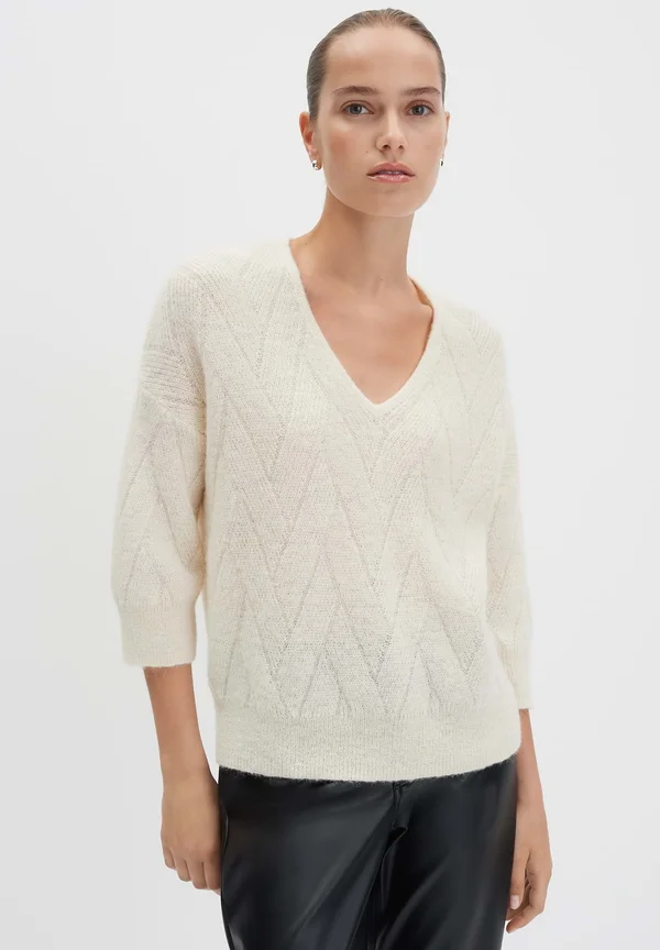 LOOSE FIT - Strickpullover - soft cream