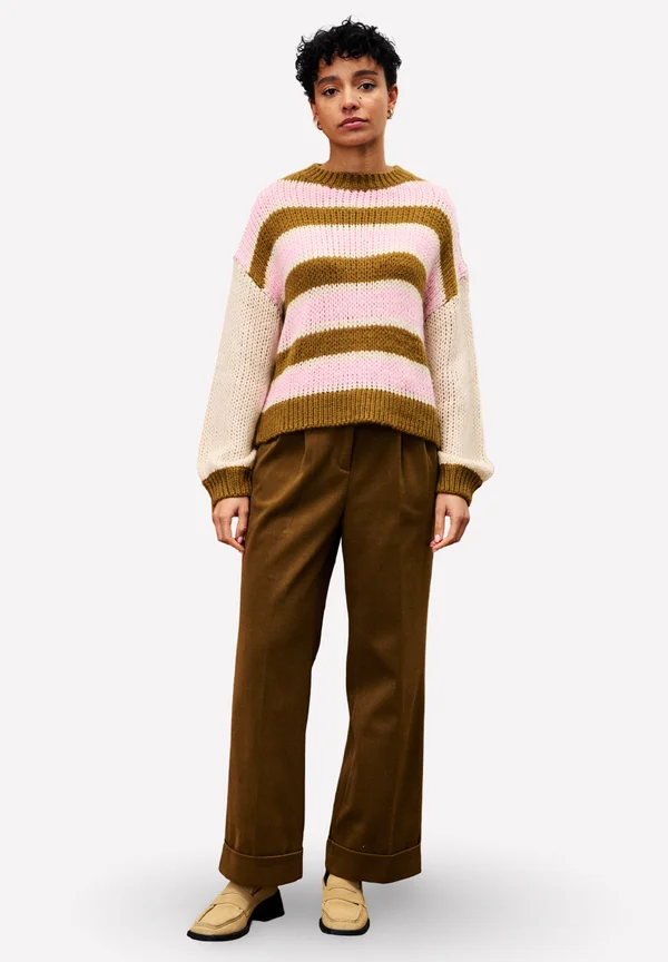 LOTI - Strickpullover - olive