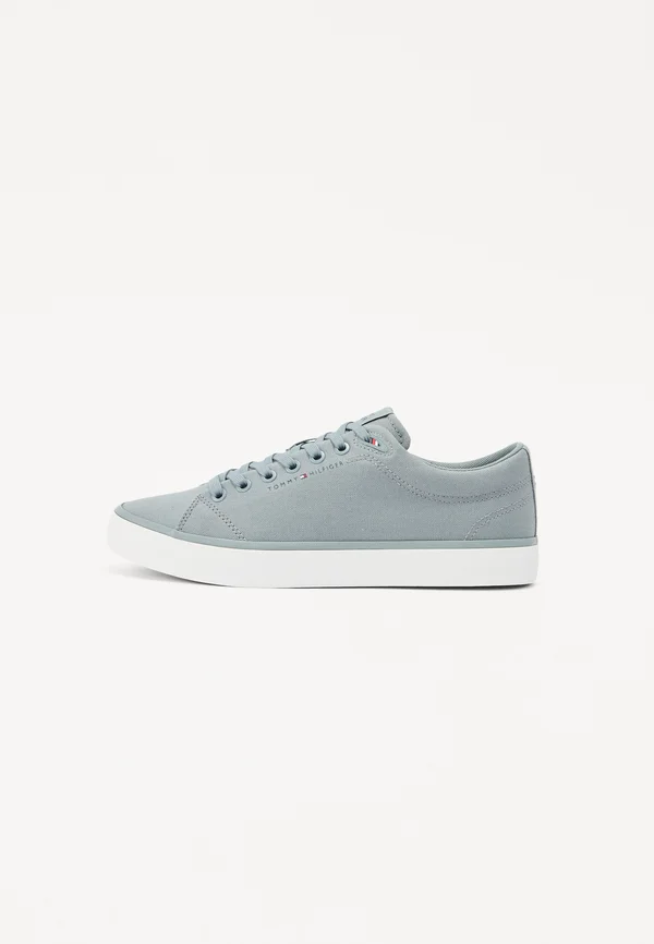 LOW CORE - Sneaker low - overcast grey