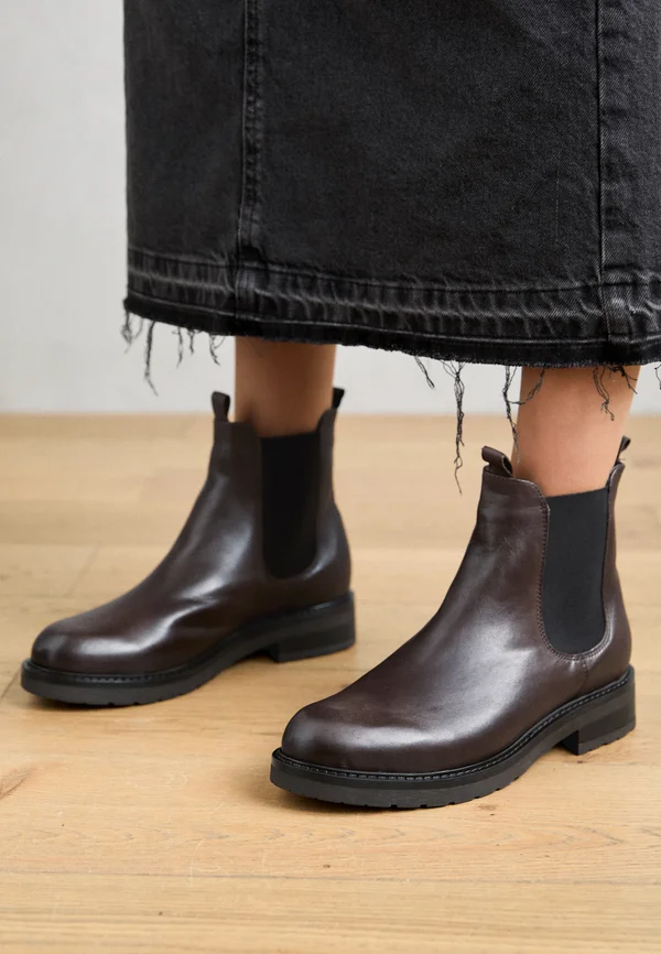 LUCA - Plateaustiefelette - brown
