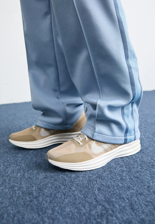 LUNAR ROAM UNISEX - Sneaker low - khaki/phantom/light bone/light pumice/flat pewter