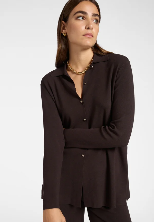 LUNGO CON COLLETTO - Strickjacke - marrone