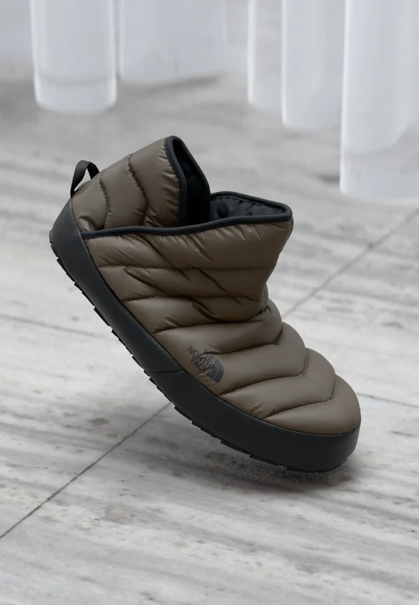 M THERMOBALL TRACTION BOOTIE - Snowboot/Winterstiefel - mocha brown/tnf black