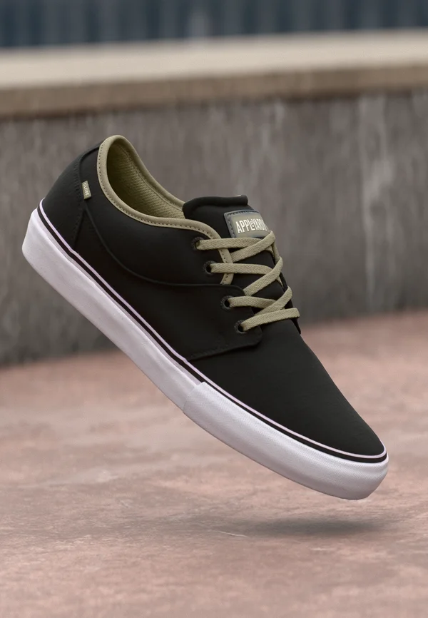 MAHALO - Sneaker low - black/stone