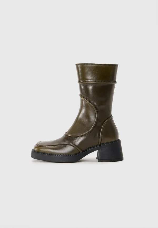 MALENE - Stiefel - new khaki