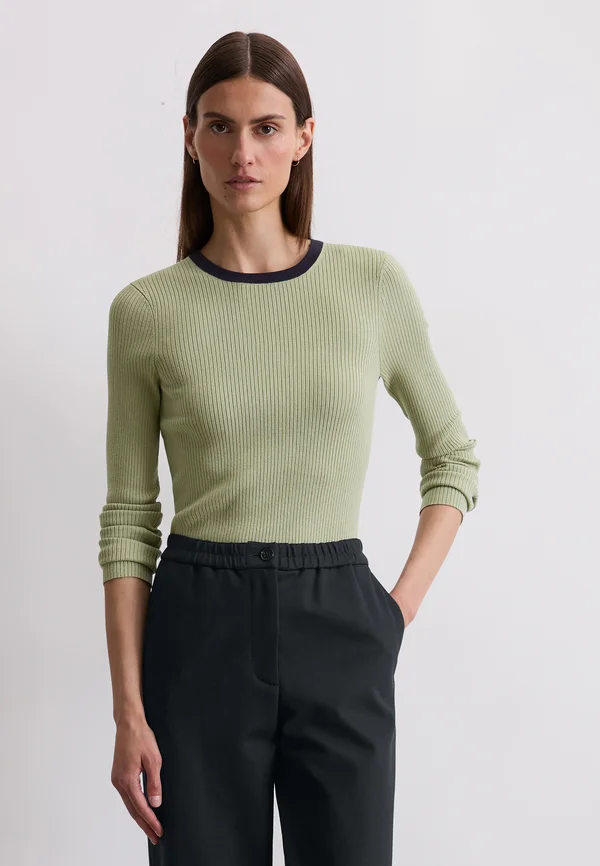 MARC O’POLO X DFB TRAVEL COLLECTION PULLOVER, LONGSLEEVE, ROUND NECK - Strickpullover - smooth sage