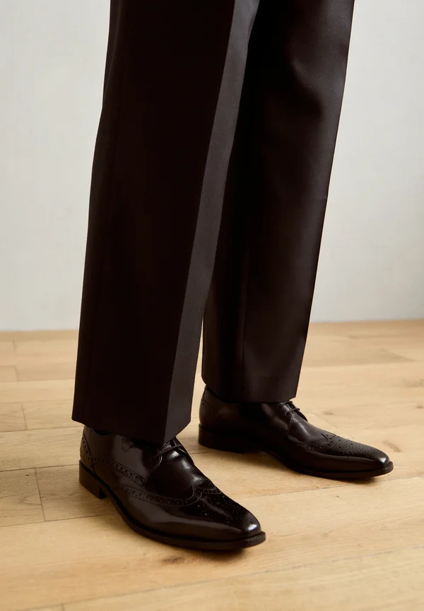 MARTIN 15 - Business-Schnürer - black/rich tan/navy