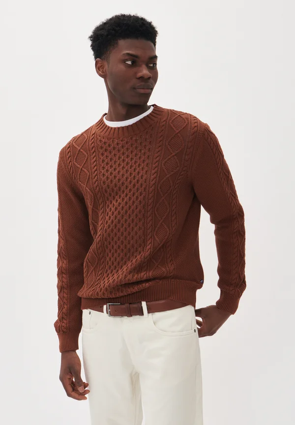 MATRITON CREW NECK CABLE-KNIT PULLOVER - Strickpullover - cambridge brown
