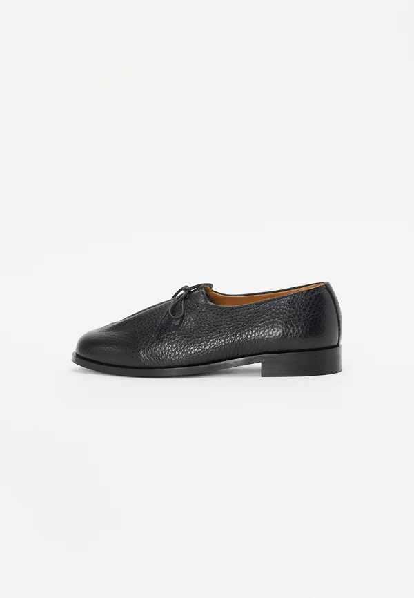 MATT KILT - Slipper - black