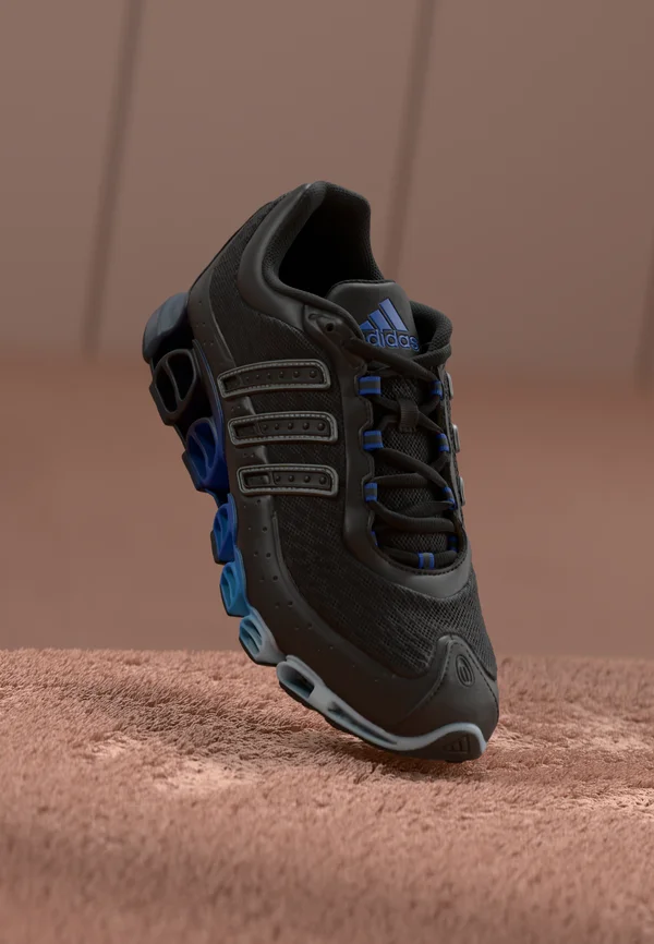 MEGARIDE UNISEX - Sneaker low - core black/iron-coloured metallic/team royal blue