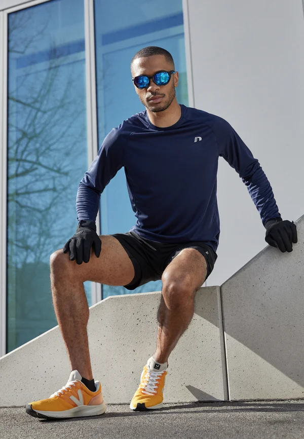 MEN CORE RUNNING - Langarmshirt - black iris
