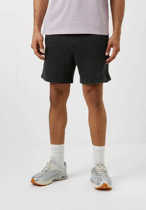 MEN SHORTS - Kurze Sporthose - black