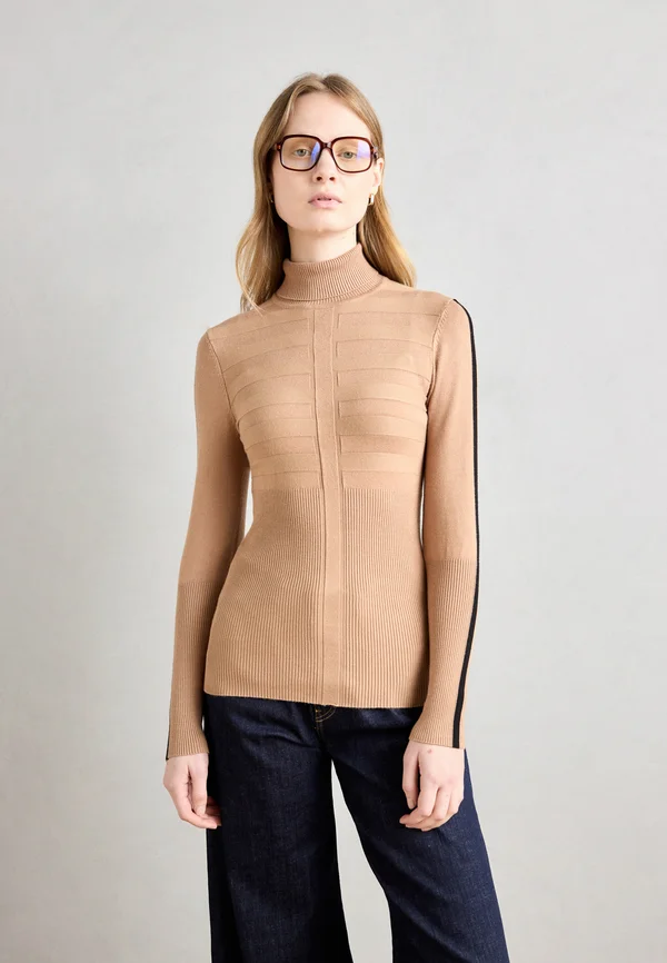 MENTOI - Strickpullover - camel