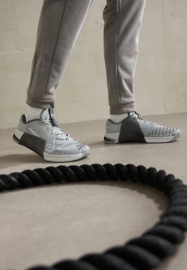 METCON 9 - Trainingsschuh - grey/white