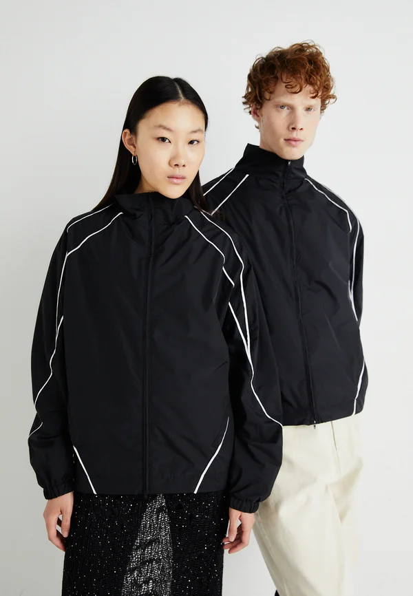 MICRO FIBRE TRACK UNISEX - Leichte Jacke - black