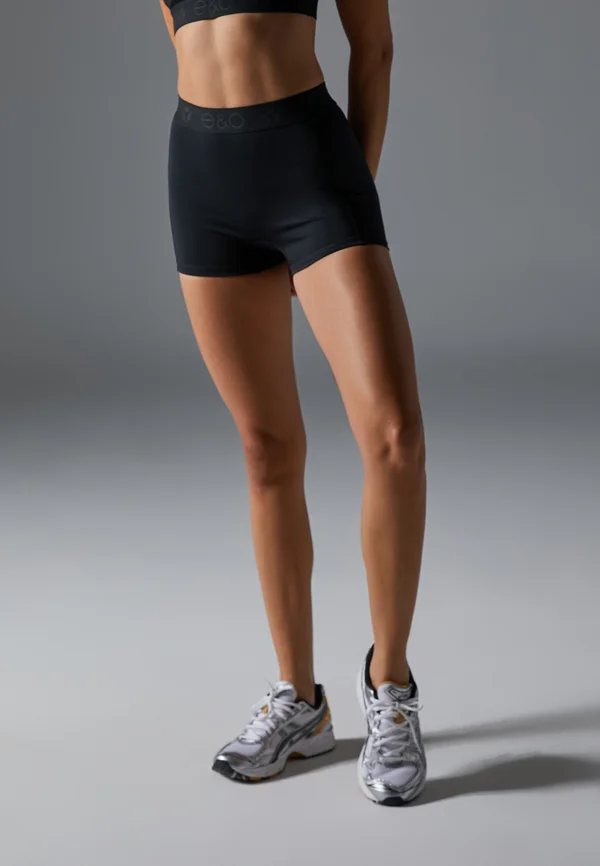MID RISE BOOTY SHORTS
 - Tights - black
