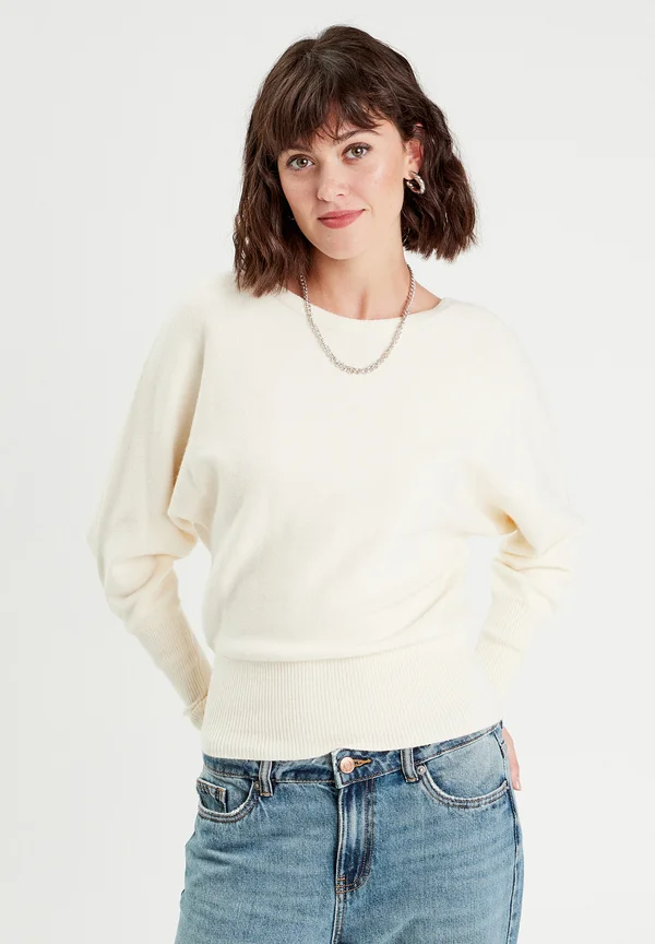 MIT FLEDERMAUSÄRMELN - Strickpullover - ecru