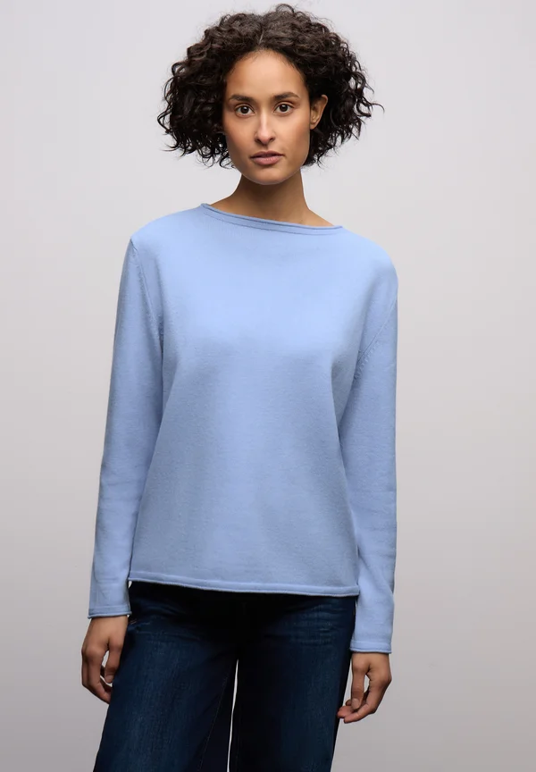 MIT GEROLLTEM SAUM - Strickpullover - blau