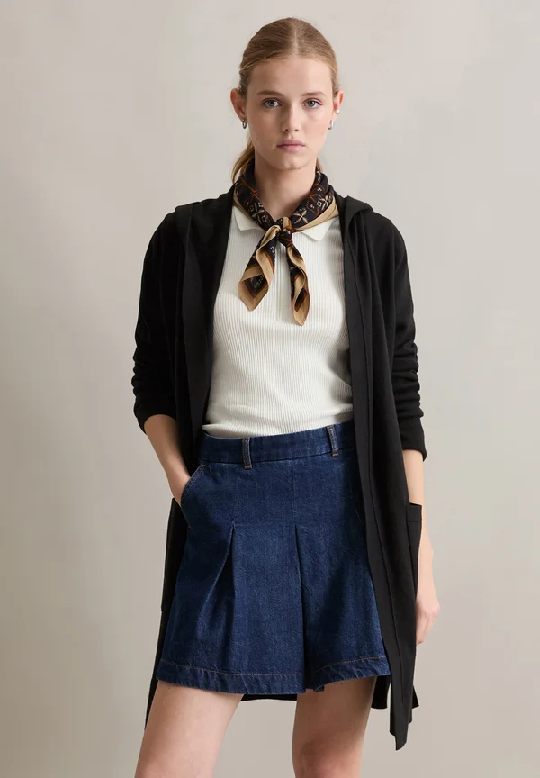 MIT KAPUZE - Strickjacke - black