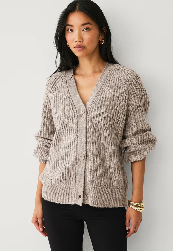 MIT KNÖPFEN - Strickjacke - graubraun
