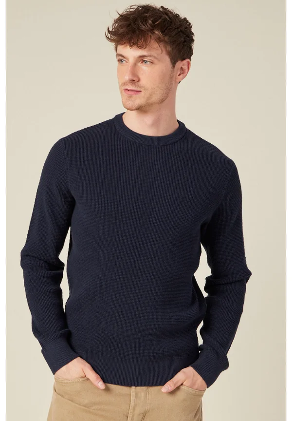 MIT LANGEN ÄRMELN UND RUNDHALSAUSSC - Strickpullover - bleu foncé