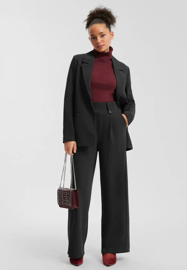 MIT REVERSKRAGEN - Strickjacke - schwarz