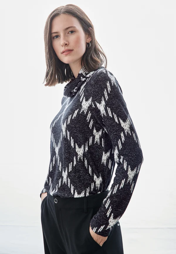 MIT ROLLKRAGEN - Strickpullover - schwarz