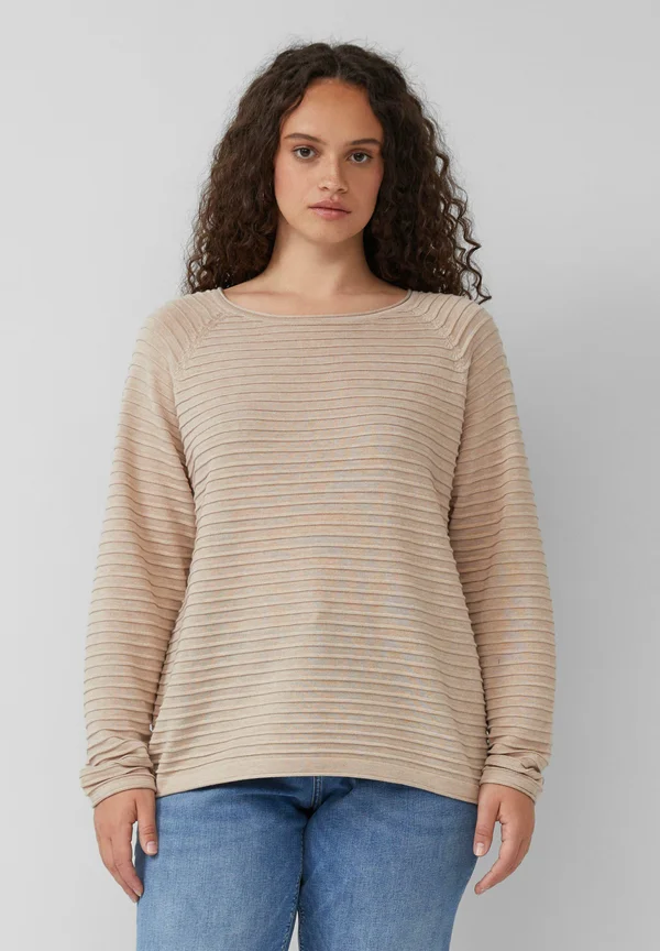 MIT STRUKTURMUSTER - Strickpullover - sandfarben