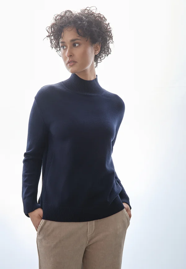 MIT TURTLENECK - Strickpullover - blau
