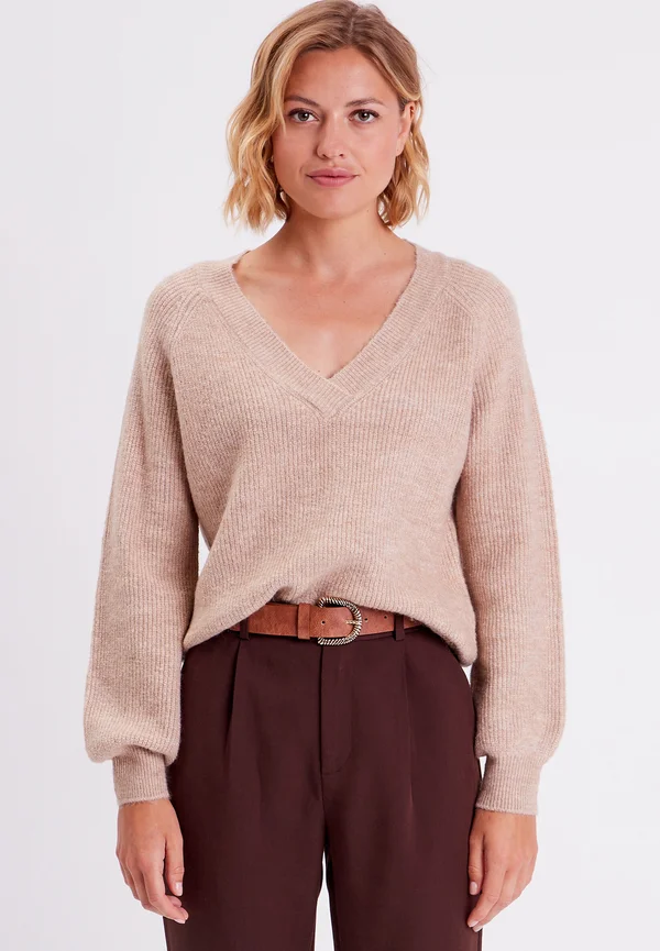 MIT V-AUSSCHNITT - Strickpullover - beige