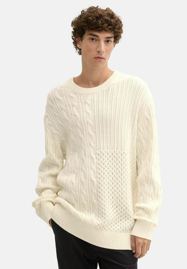 MIT ZOPFMUSTER - Strickpullover - wool white