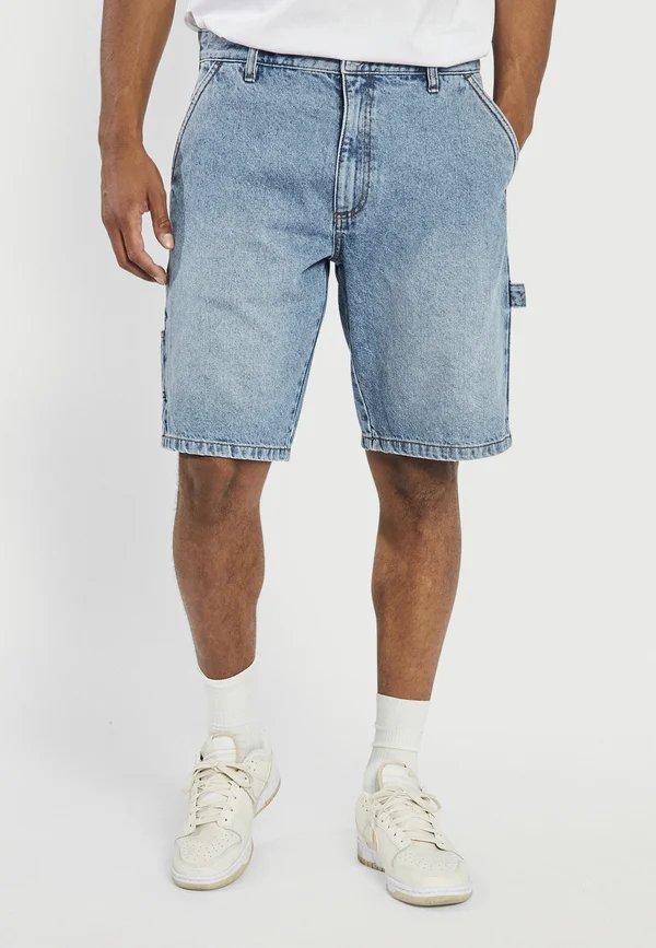 MITO LOOSE FIT - Jeans Shorts - light blue