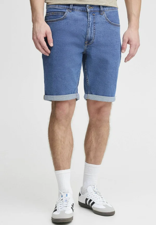 MITTEL - Jeans Shorts - light blue denim