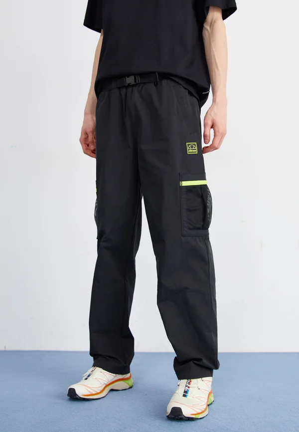 MIZOLA - Cargohose - black