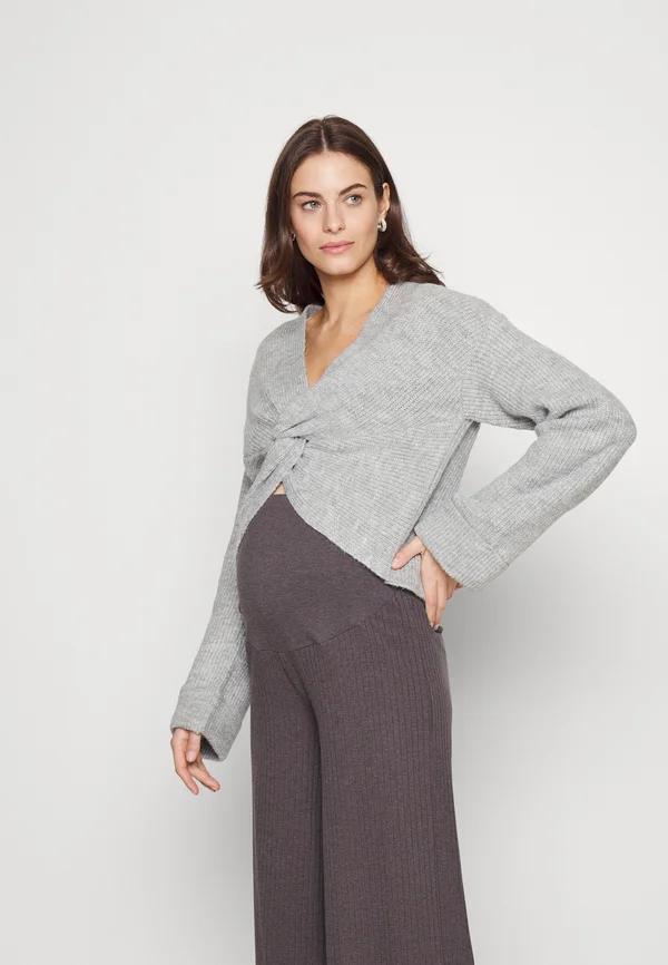 MLSVALA CROP - Strickpullover - light grey