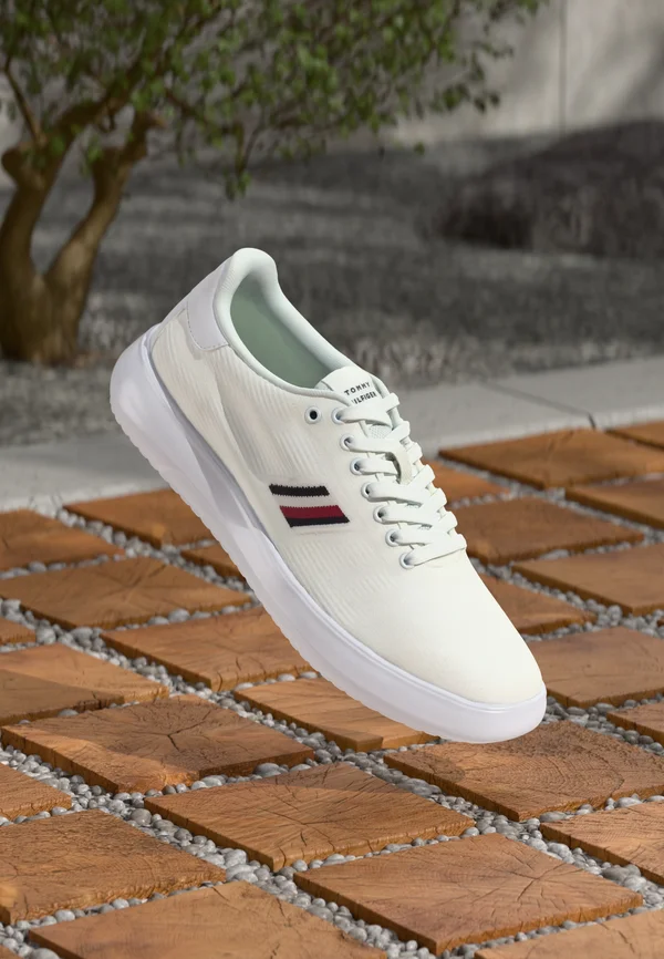MODERN LIGHTCUP - Sneaker low - white