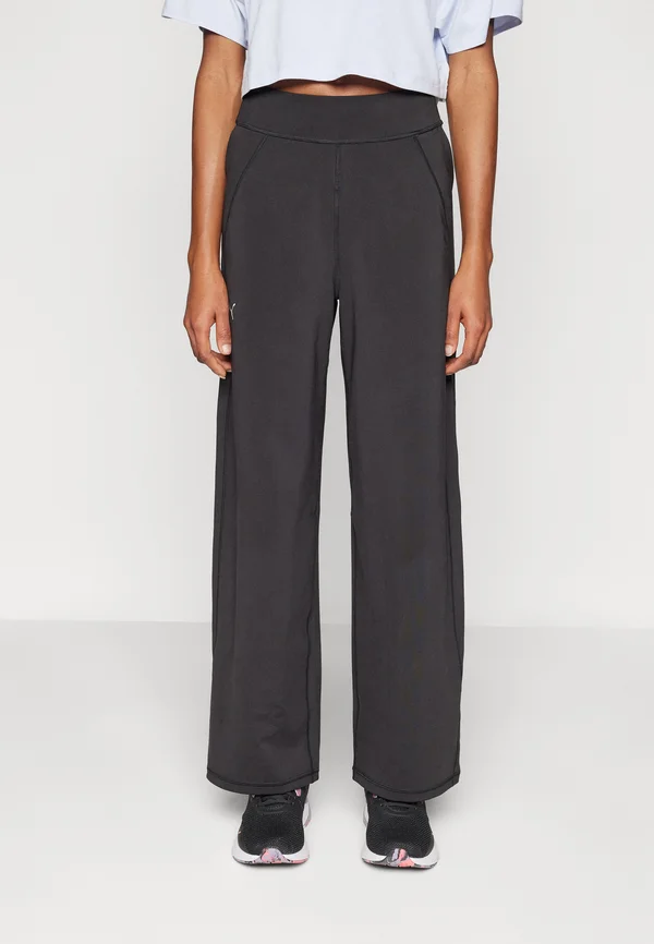 MODEST PANTS - Jogginghose - black