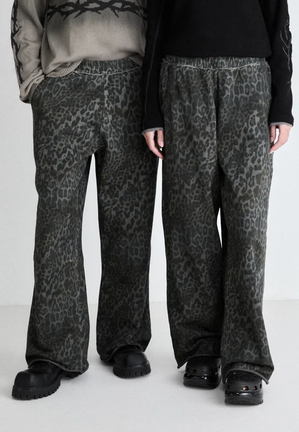 MONSTER JOGGER UNISEX - Jogginghose - charcoal