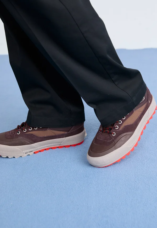 MTE HALF CAB GORE TEX UNISEX - Sneaker high - bitter chocolate