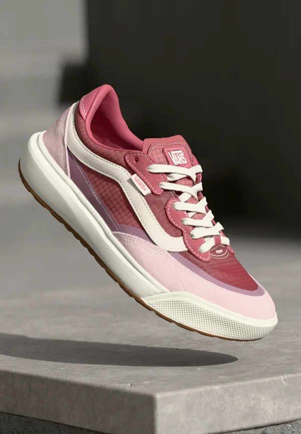 MTE ULTRARANGE 2.0 SE UNISEX - Sneaker low - mauvewood