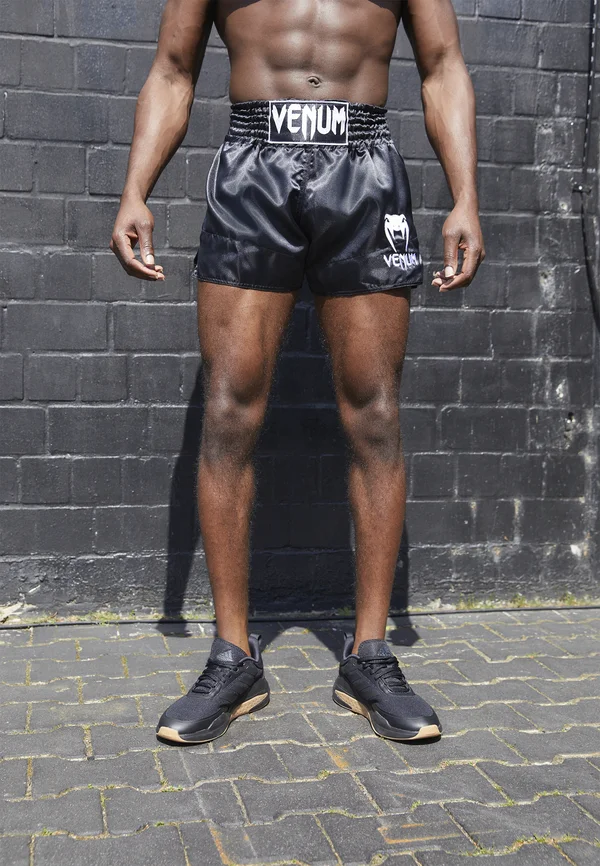 MUAY THAI SHORTS CLASSIC - Kurze Sporthose - black/white