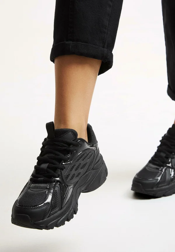 MULTI-PIECE  - Sneaker low - black