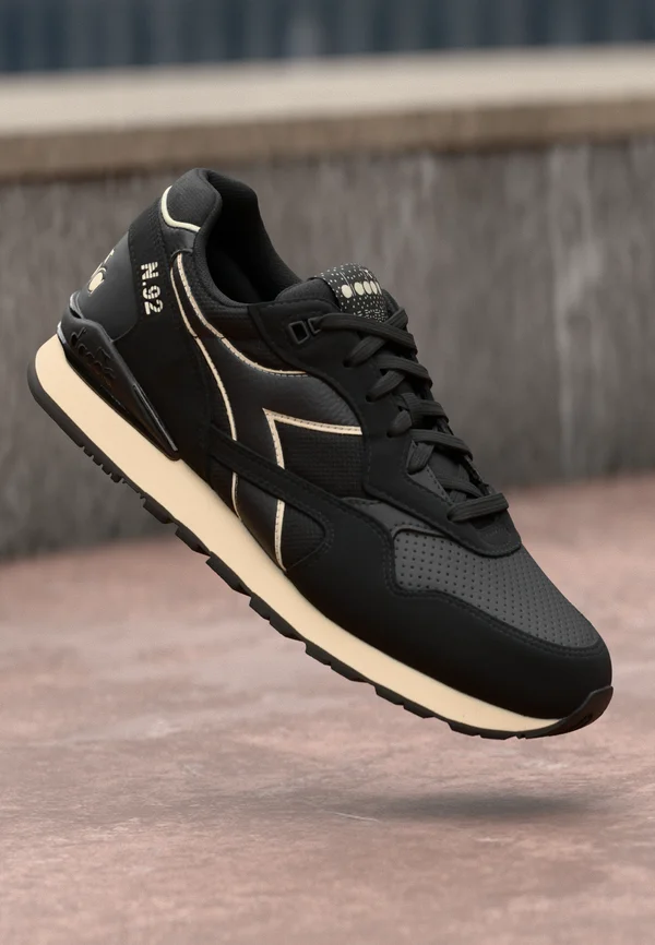 N92 ADVANCE UNISEX - Sneaker low - black