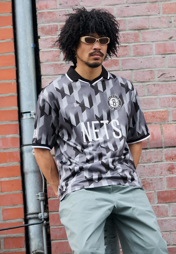 NBA BROOKLYN NETS FOOTBALL TEE - Vereinsmannschaften - grey