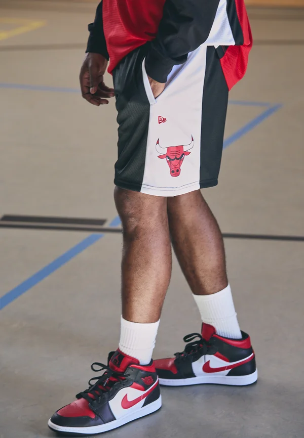 NBA CHICAGO BULLS GRAPHIC SHORT - Vereinsmannschaften - black