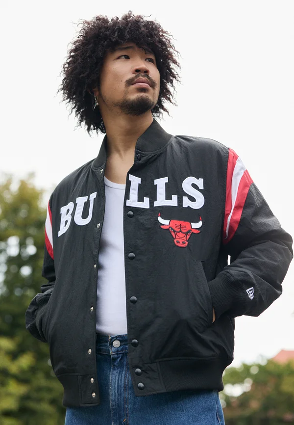 NBA CHICAGO BULLS PANEL BOMBER - Vereinsmannschaften - black/red